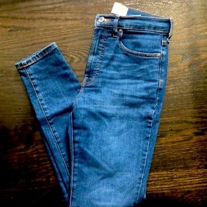 Everlane high rise jeans sz 26 regular!